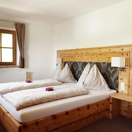 Zederberghof Apartment